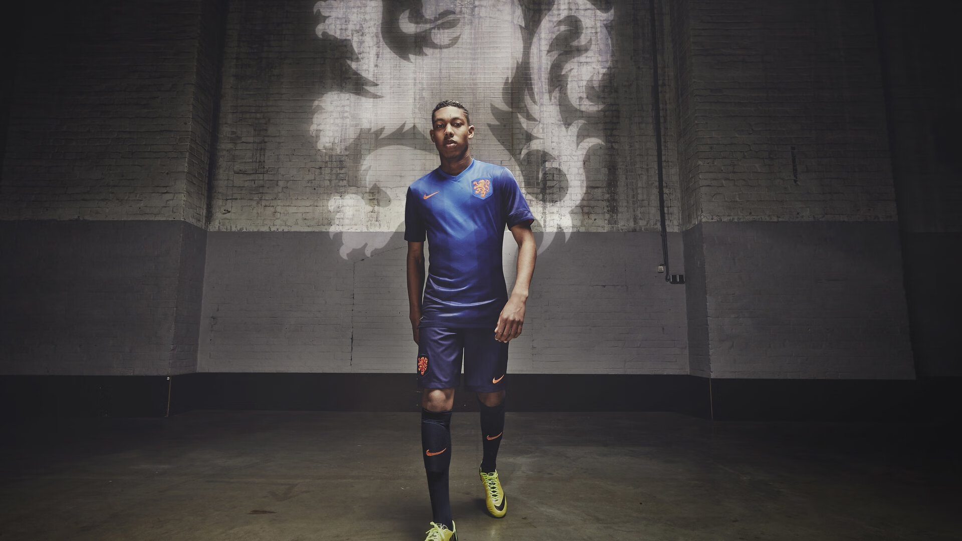 国王杯常规赛爆出冷门！罗马惊险北京首钢，争冠形势突变