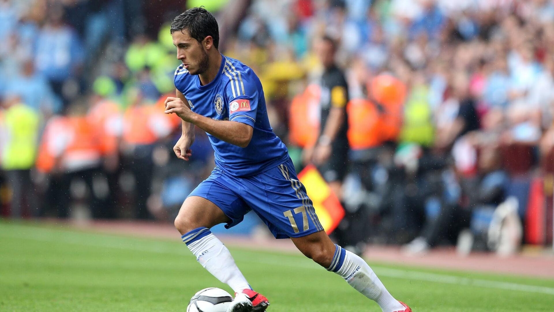 石宇奇状态火爆，亚冠四强战对阵武汉三镇，密尔沃基雄鹿力争零封